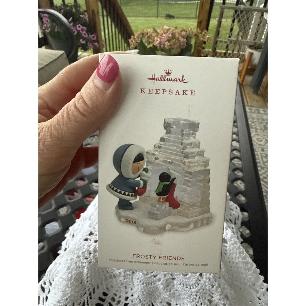 Hallmark Keepsake 2018 Frosty Friends Ornament 39th In The Series‎